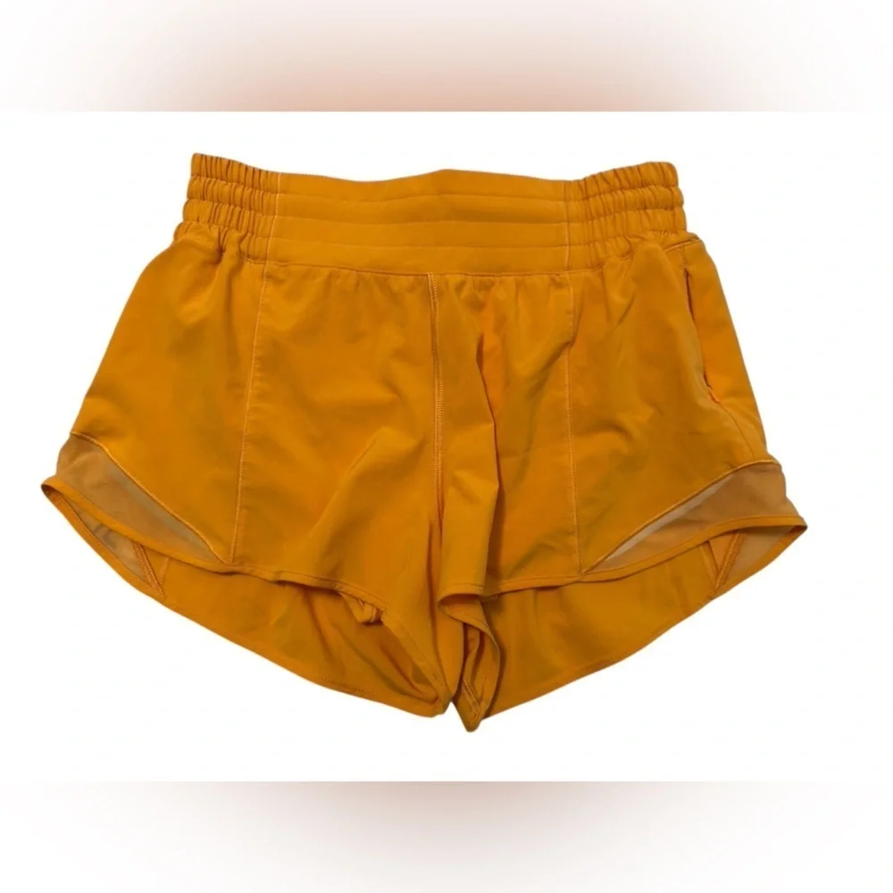 Lululemon Hotty Hot High-Rise Lined Short 2.5